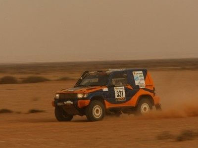 H απίστευτη ιστορία των Ελλήνων που τρέχουν σε αγώνα της Αφρικής